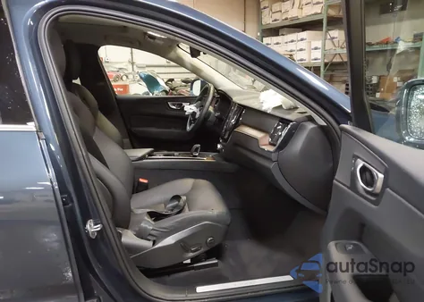 2023 Volvo Xc60 B5 Plus Bright Theme from USA, damaged, VIN YV4L12RN0P1378969